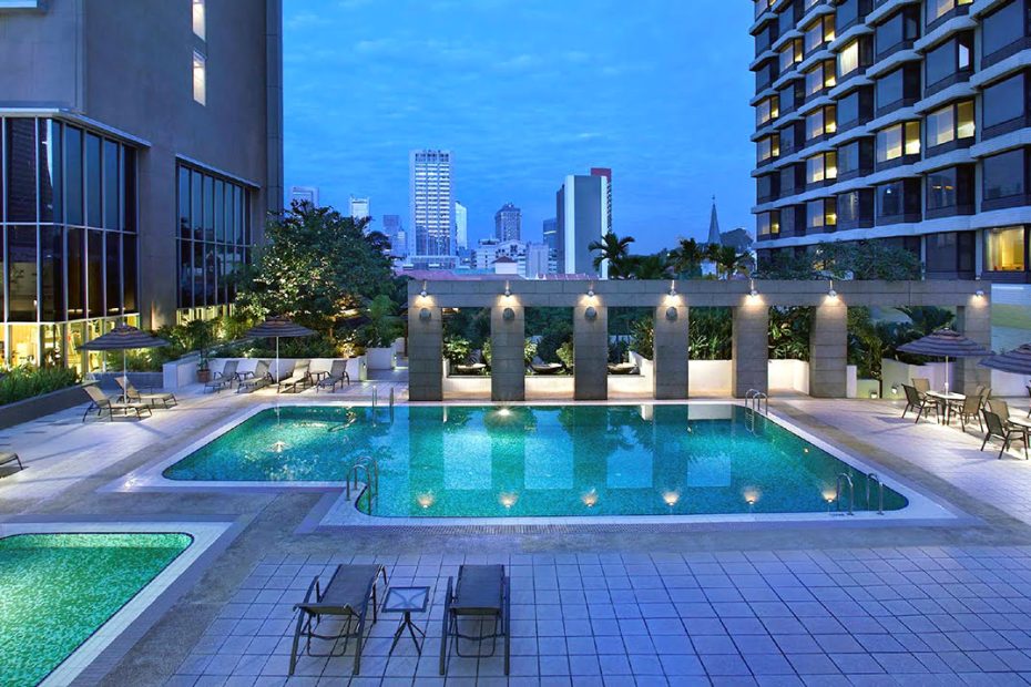 싱가포르의 5성급 호텔: 머무를 곳 & 인근 즐길거리